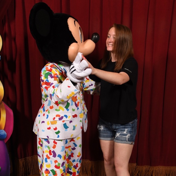 Meet your Posher, Bri - Picture 1 of 1